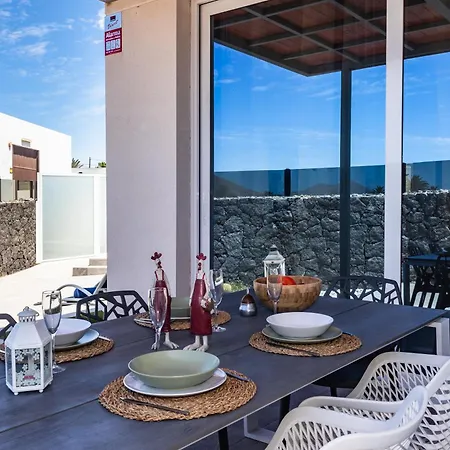 Willa Casa Daniela Lanzarote Piscina Climatizada, Barbacoa Y Wifi Free *